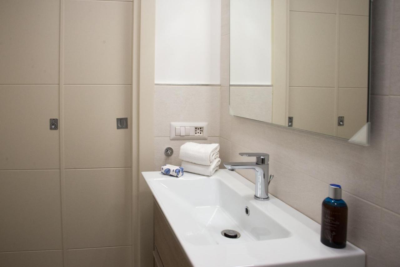 A Due Passi Da San Pietro Bed & Breakfast Rome Exterior photo